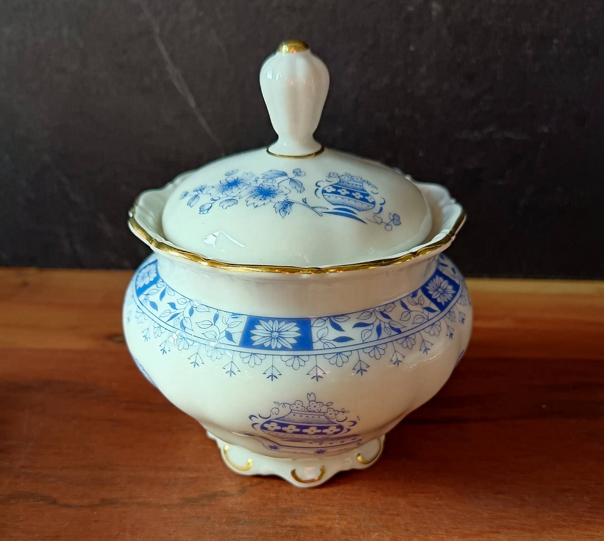 Vintage theresia pattern porcelain coffee cup and sugar bowl set, seltmann