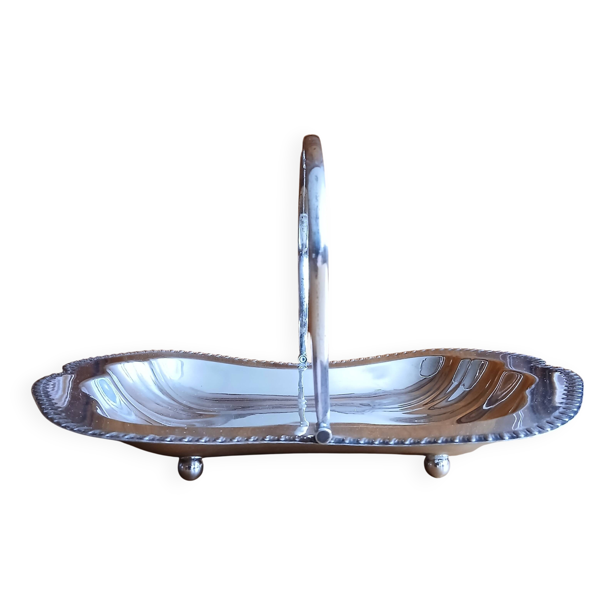 Panier en métal argenté