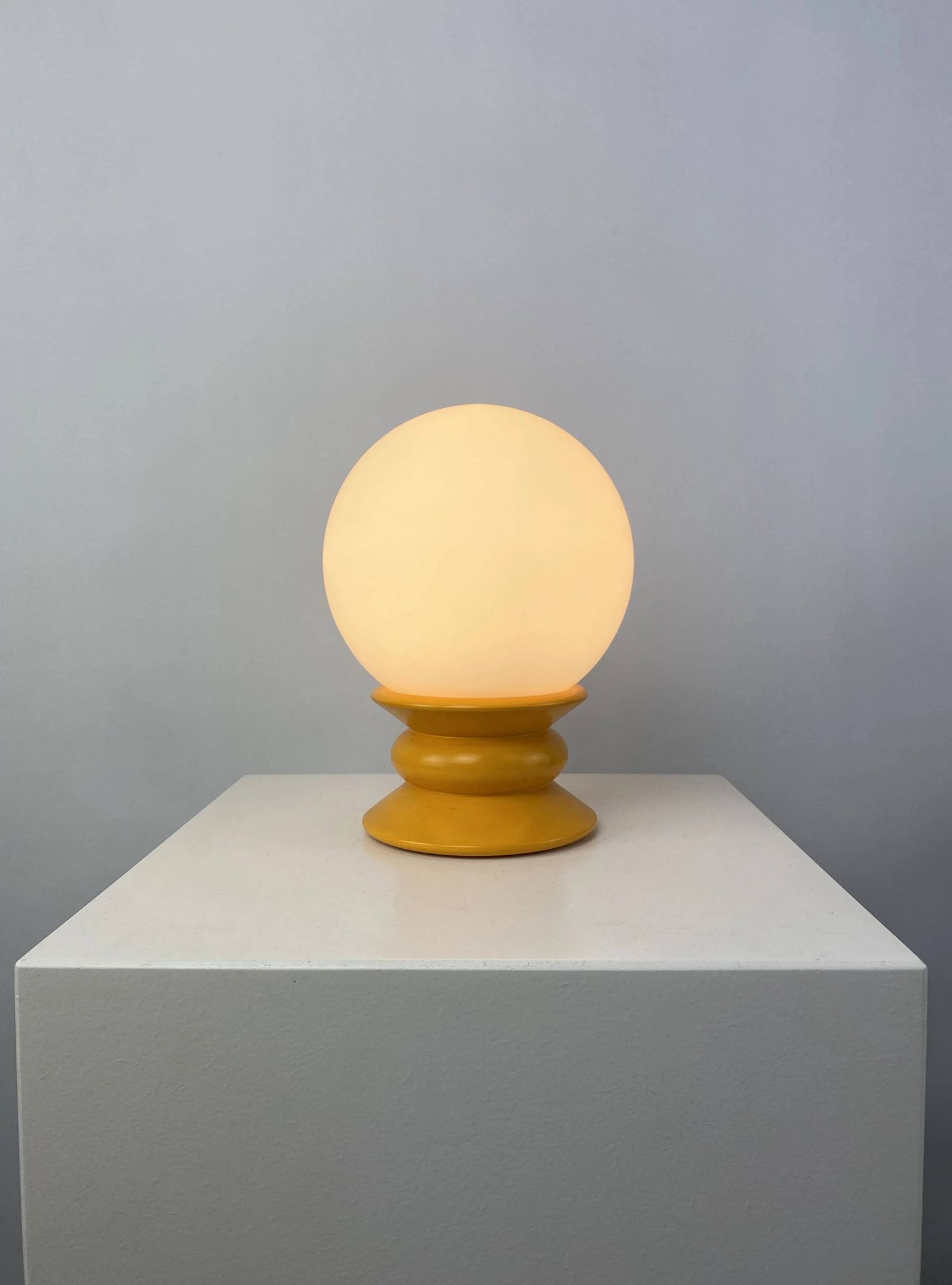 Yellow and white glass table lamp Temde Leuchten type 1