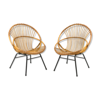 Paire de fauteuils en rotin et métal de forme coquille, années 1960