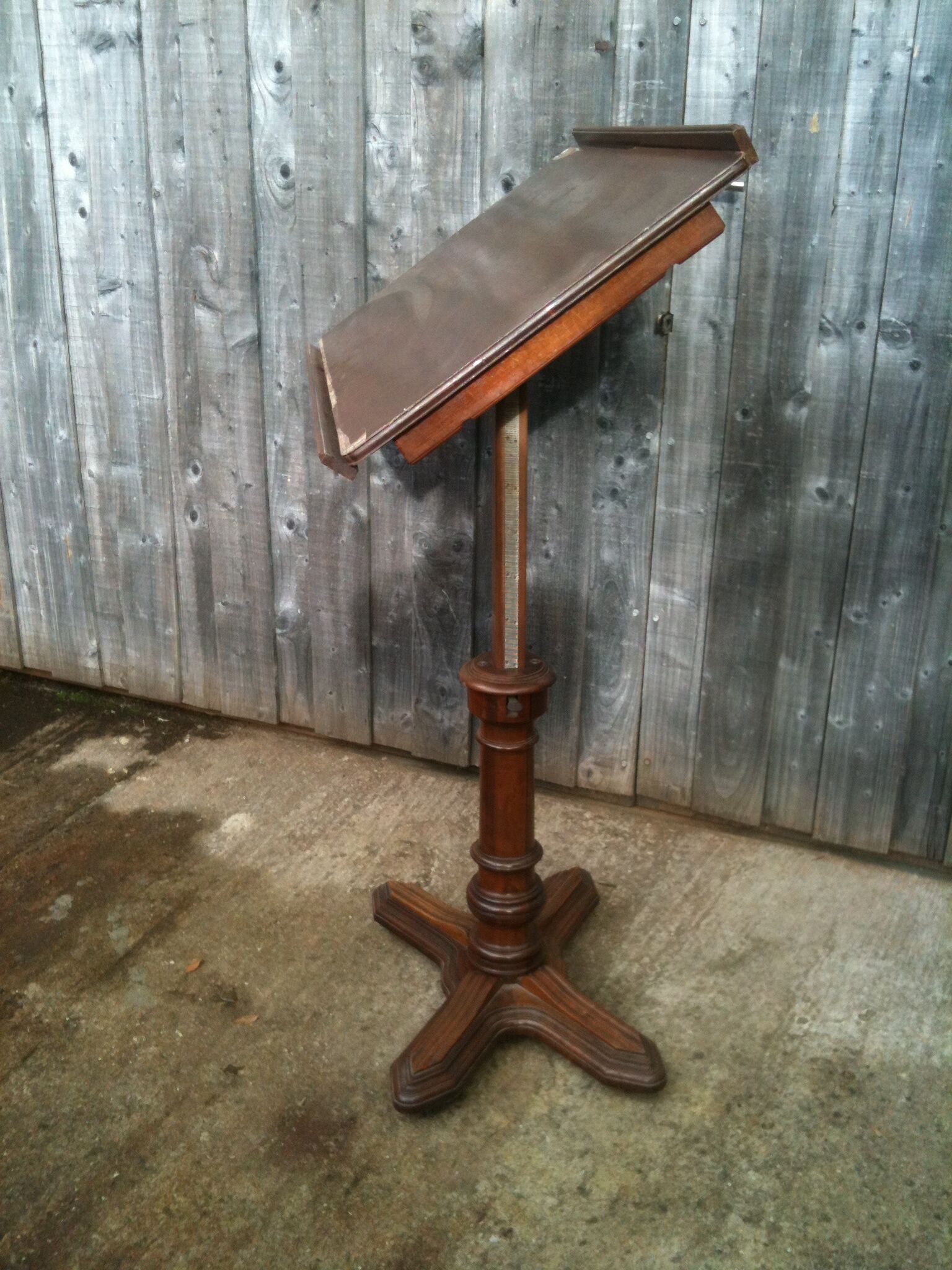 Table pupitre articulé