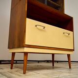 Vitrine du milieu du siècle des années 1960, Tchécoslovaquie