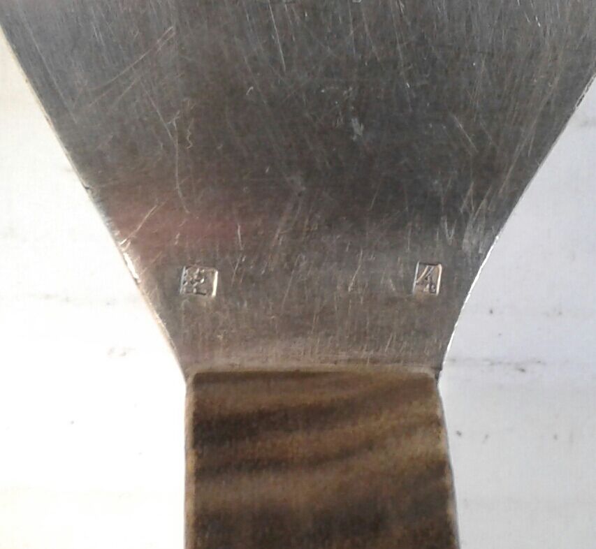 Art deco silver metal pie shovel