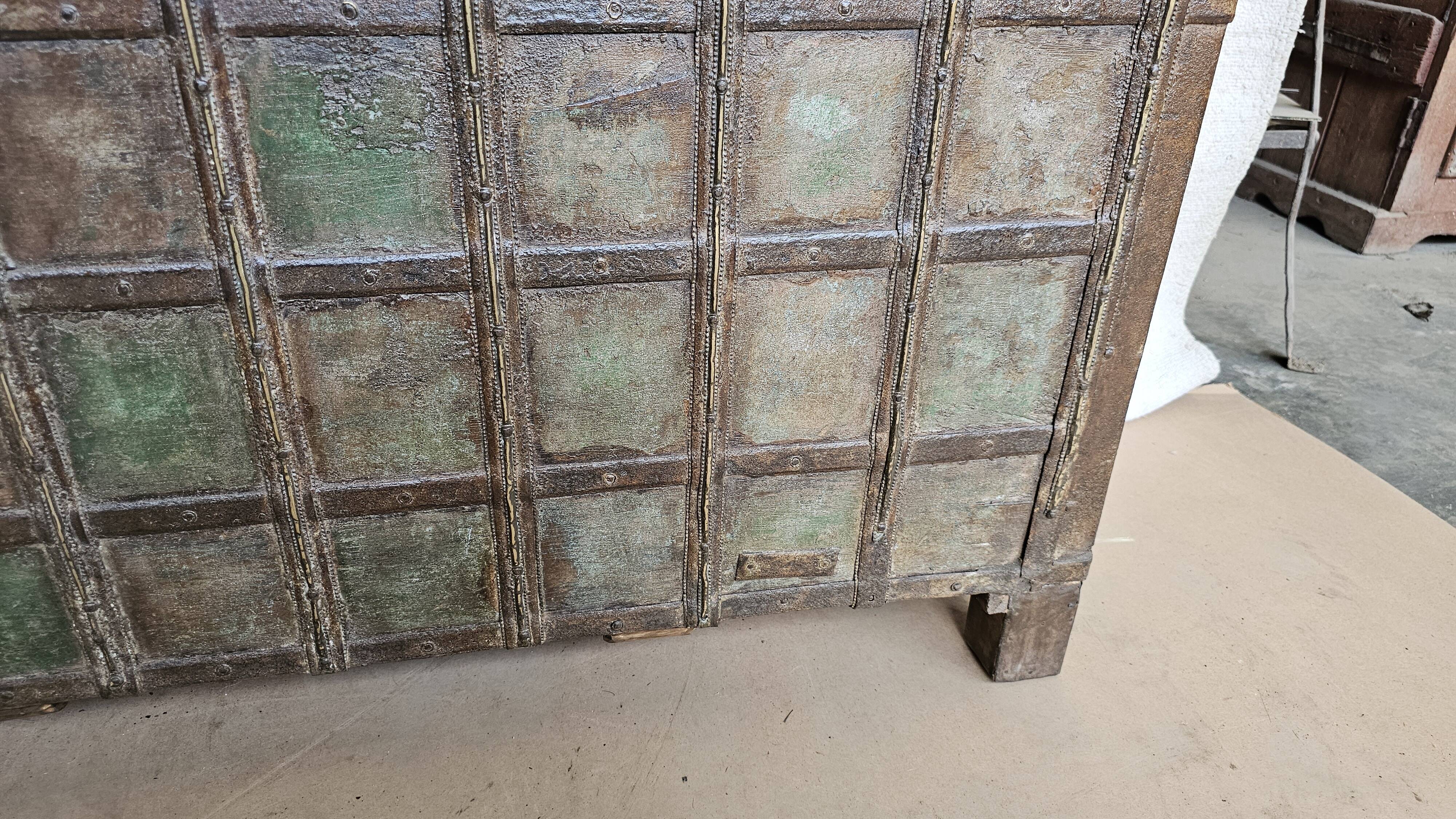 Old chest - dowry console from Bikaner in teak and wrought iron