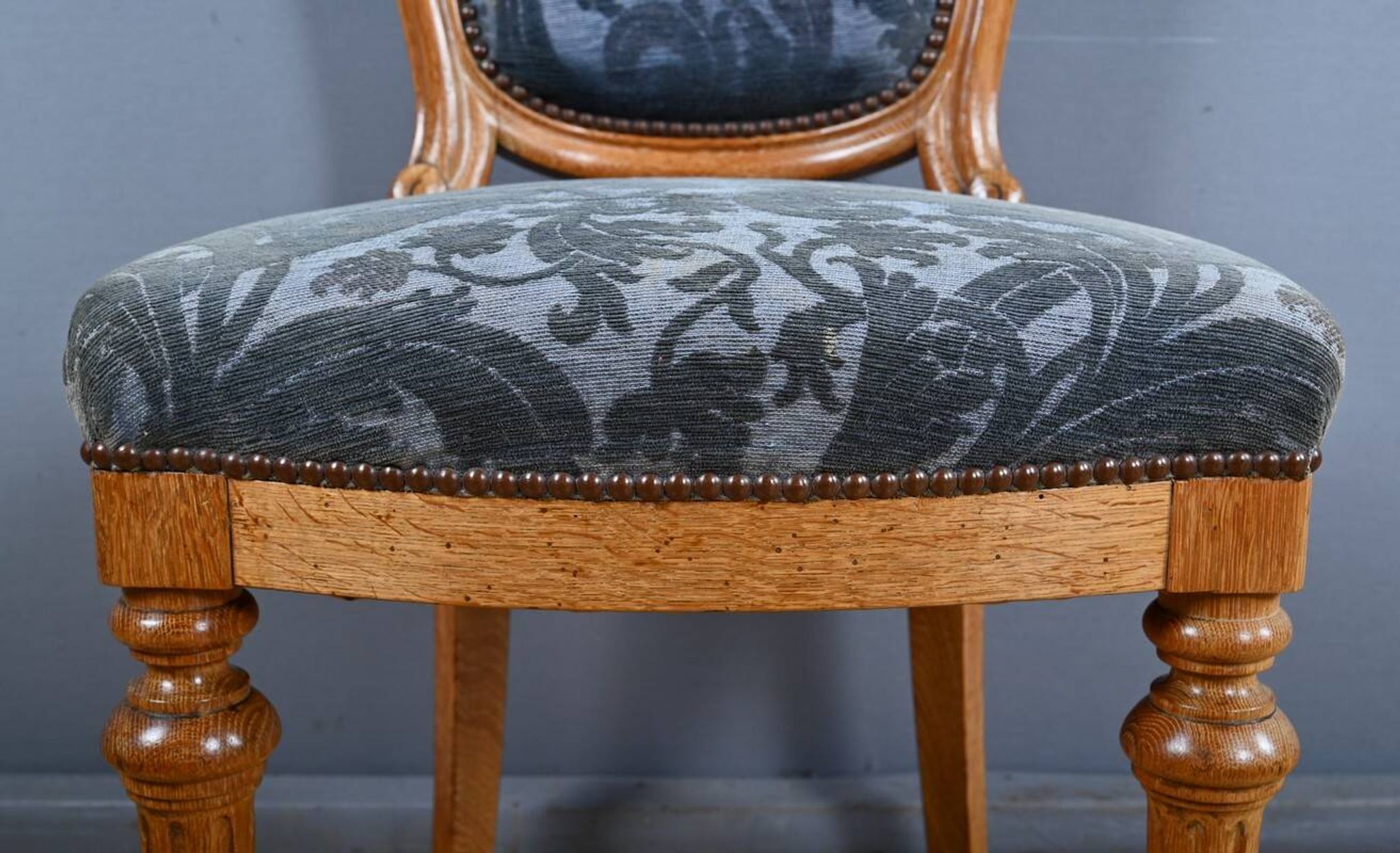 Paire de chaises en chêne, style Louis-Philippe, milieu XXème