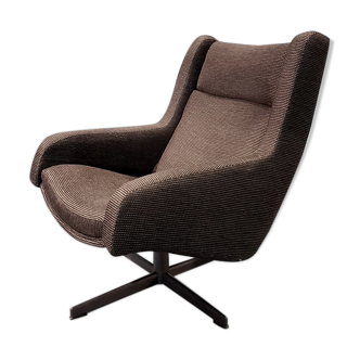 Artifort F151 lounge chair by Geoffrey Harcourt, Netherlands 1960s