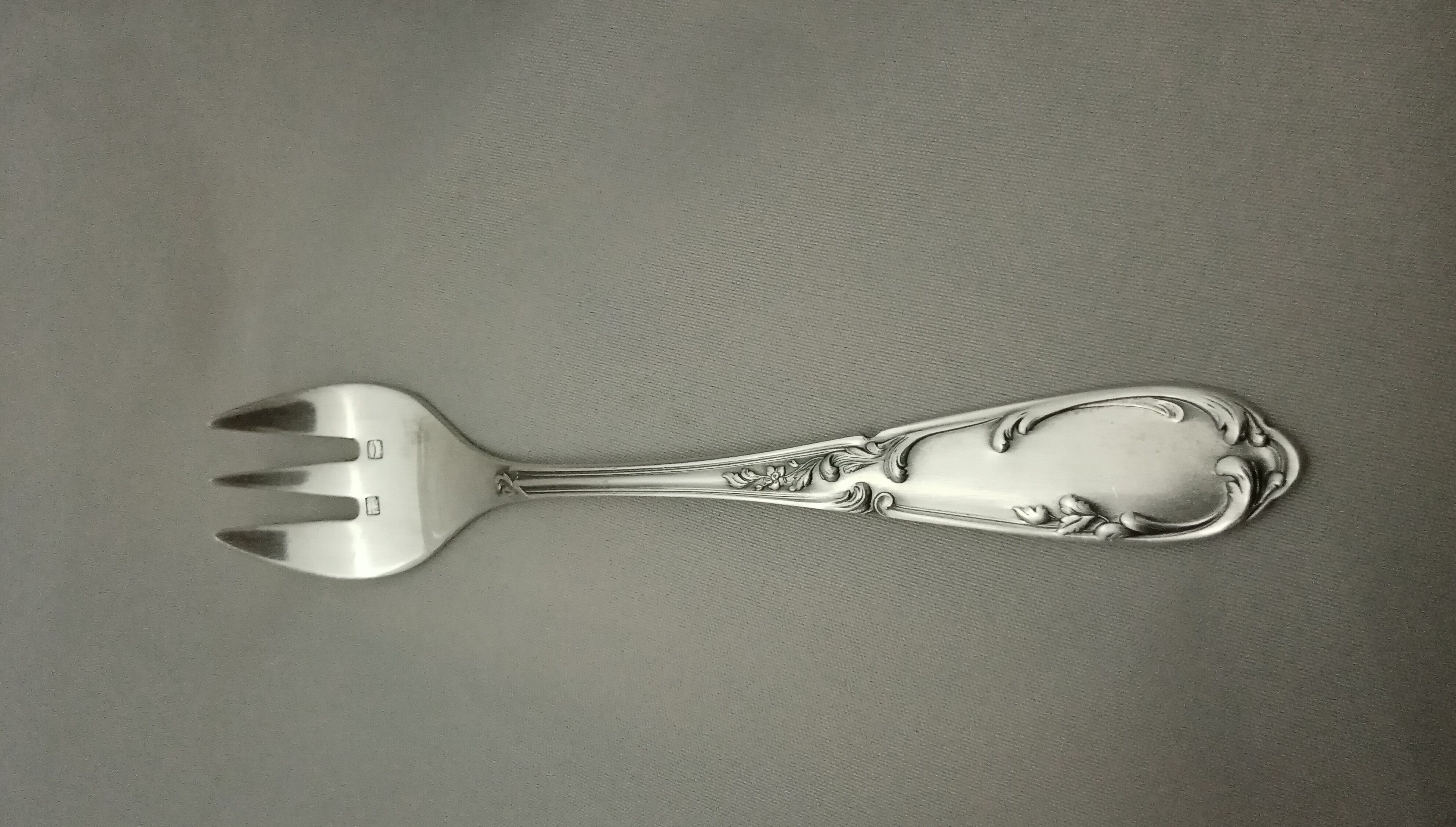 Housewife SFAM model Chambly rocker Louis XV silver metal wooden box