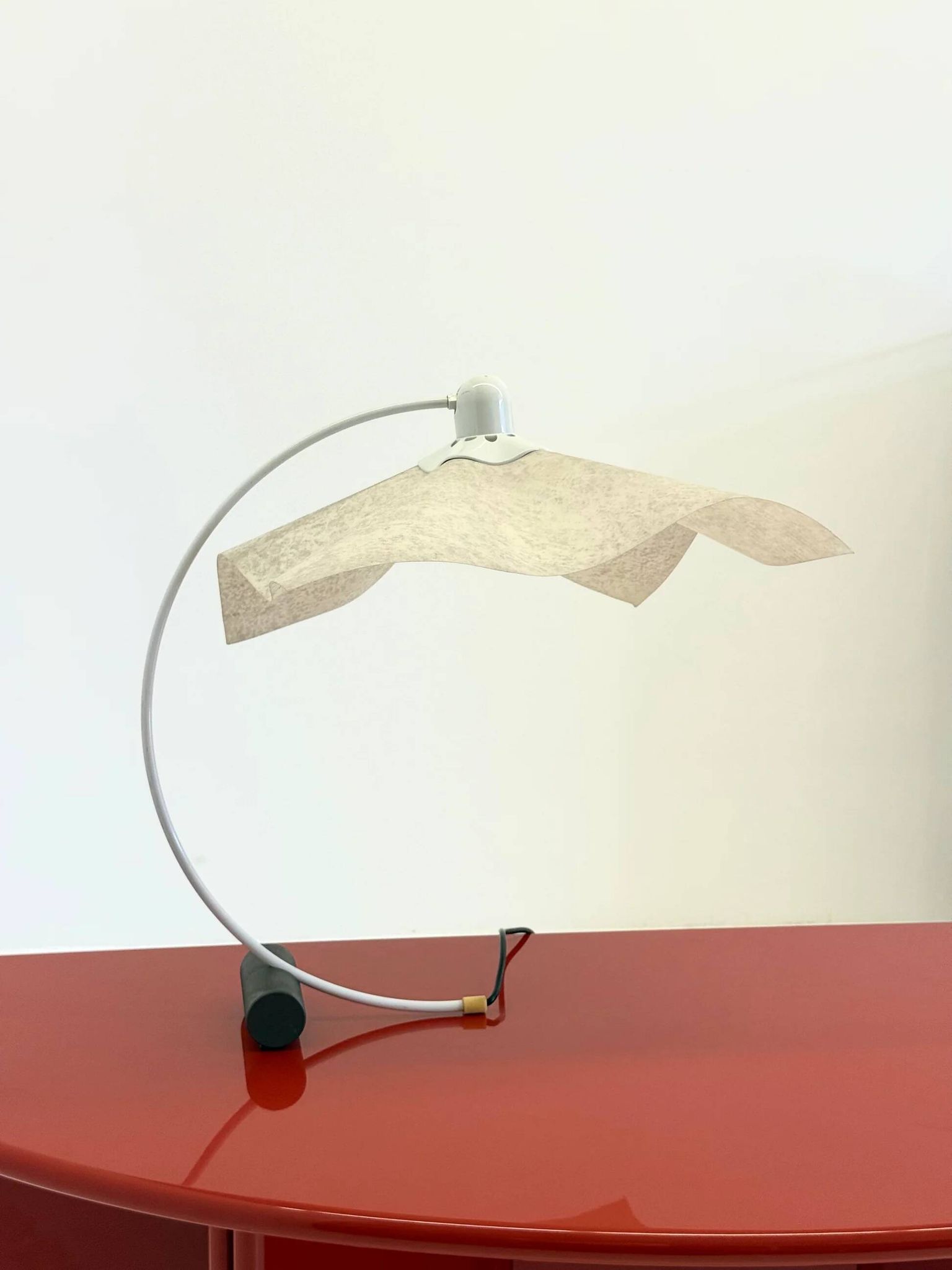 Lampe de table Area Curvea par Mario Bellini pour Artemide