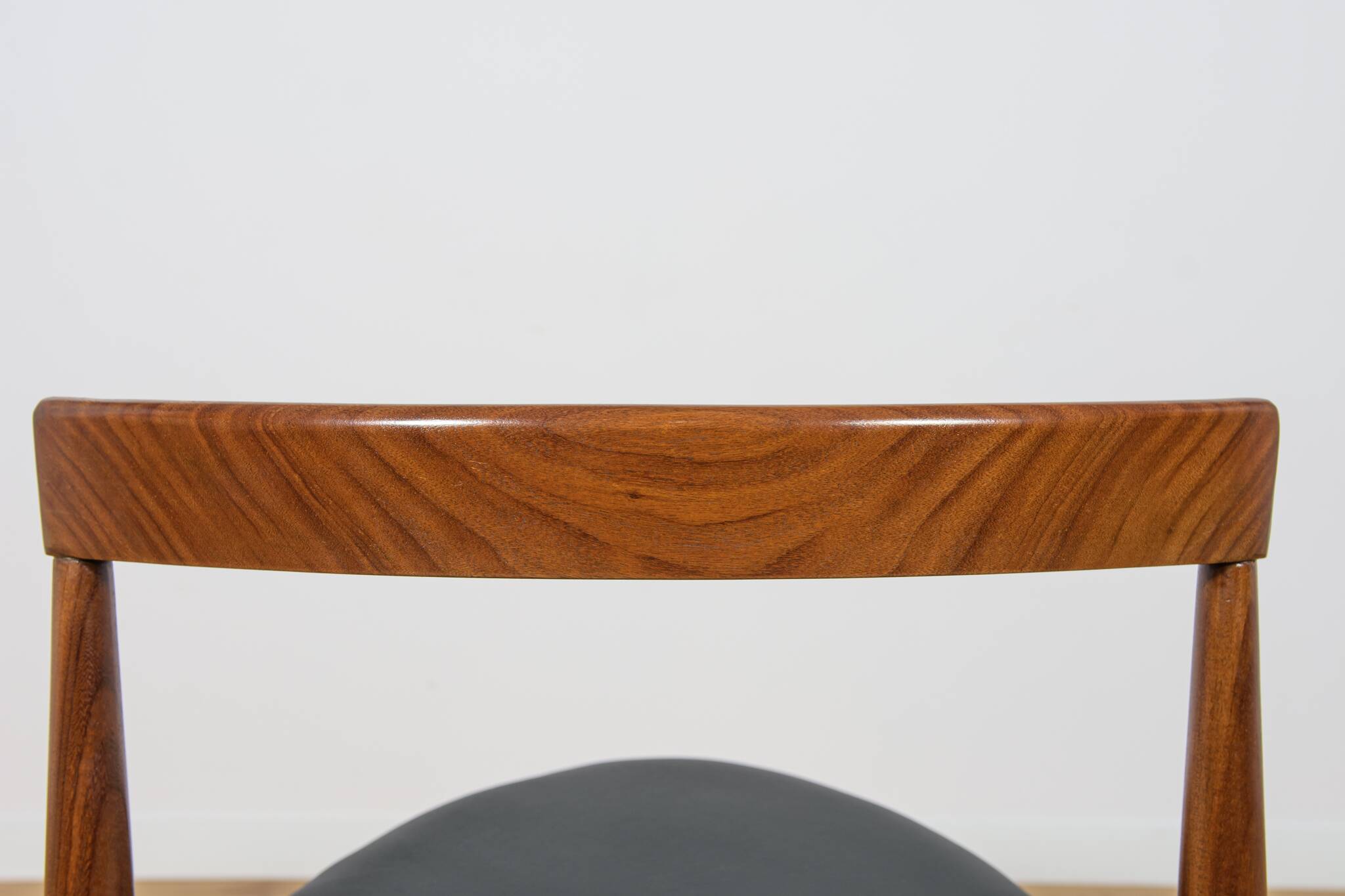 Mid-Century Teak Dining Table and Chairs Set by Hans Olsen for Frem Røjle.