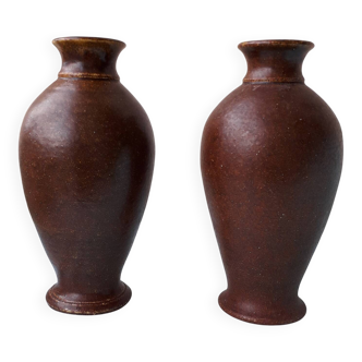 2 ceramic vases