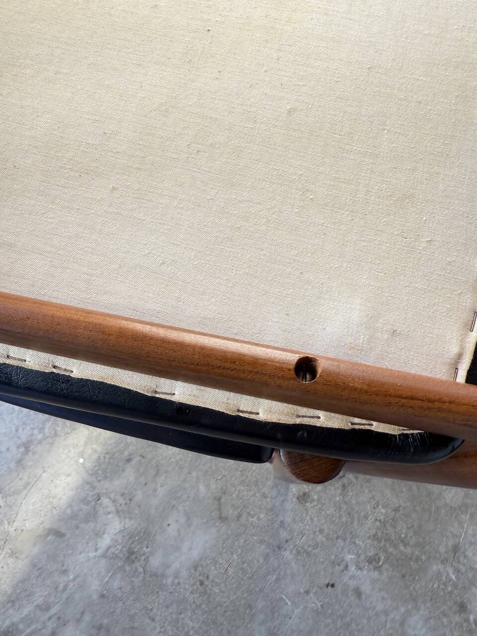 Set of 4 Italian chairs by Gianfranco Frattini.