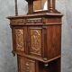 Cabinet sculpté en noyer avec panneaux en terre cuite – Style Renaissance