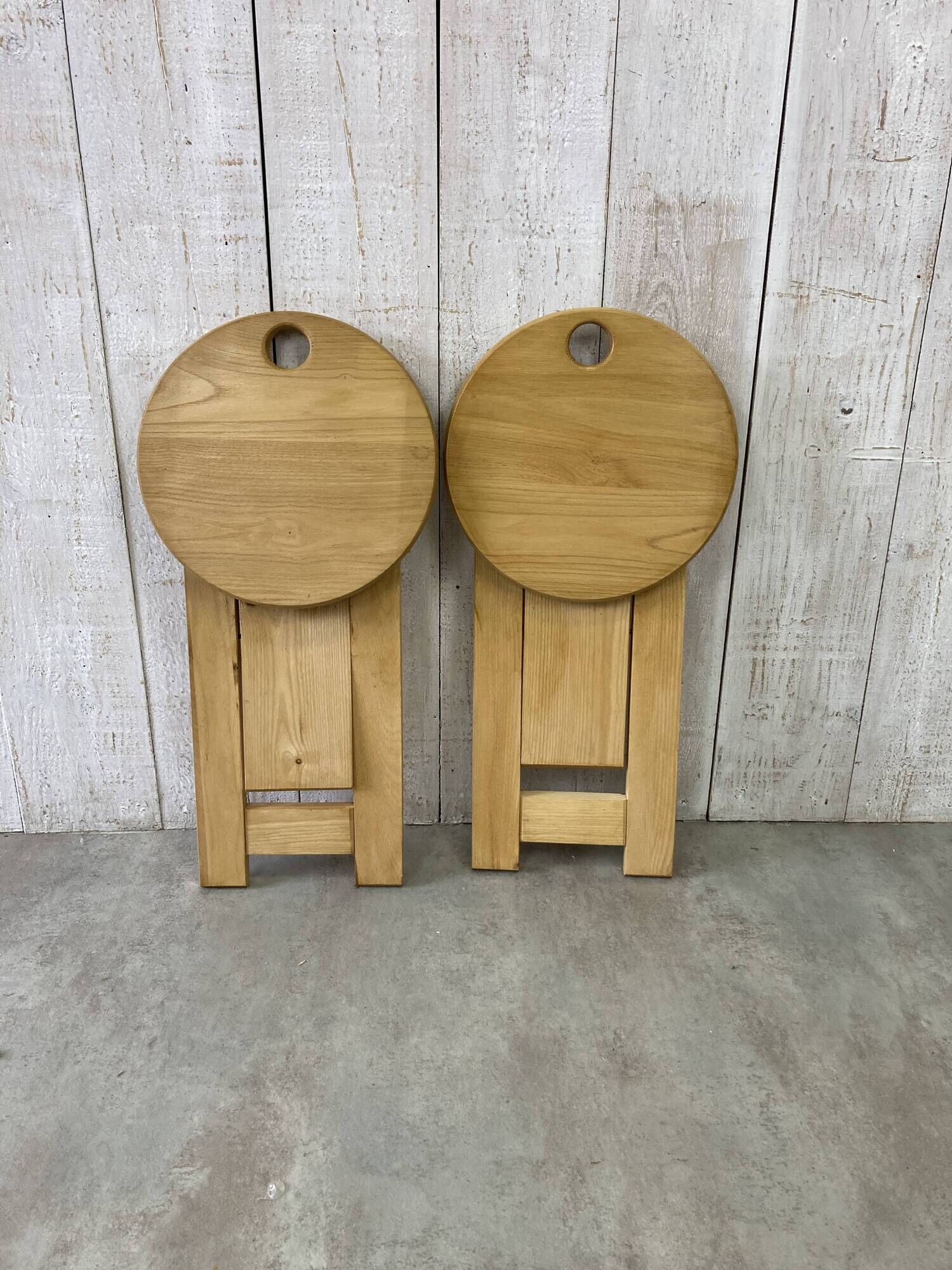 Paire de tabourets pliables