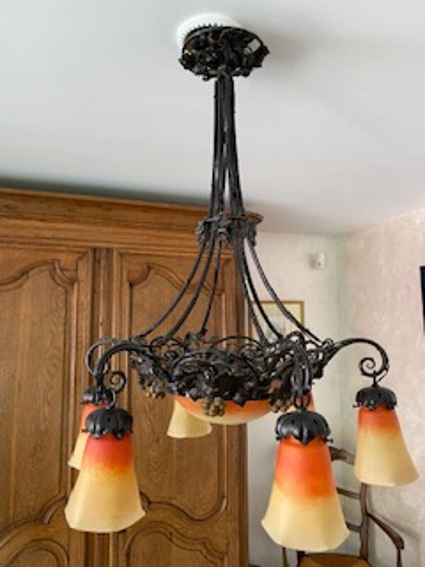 Lustre En Pâte De Verre Et Fer Forgé