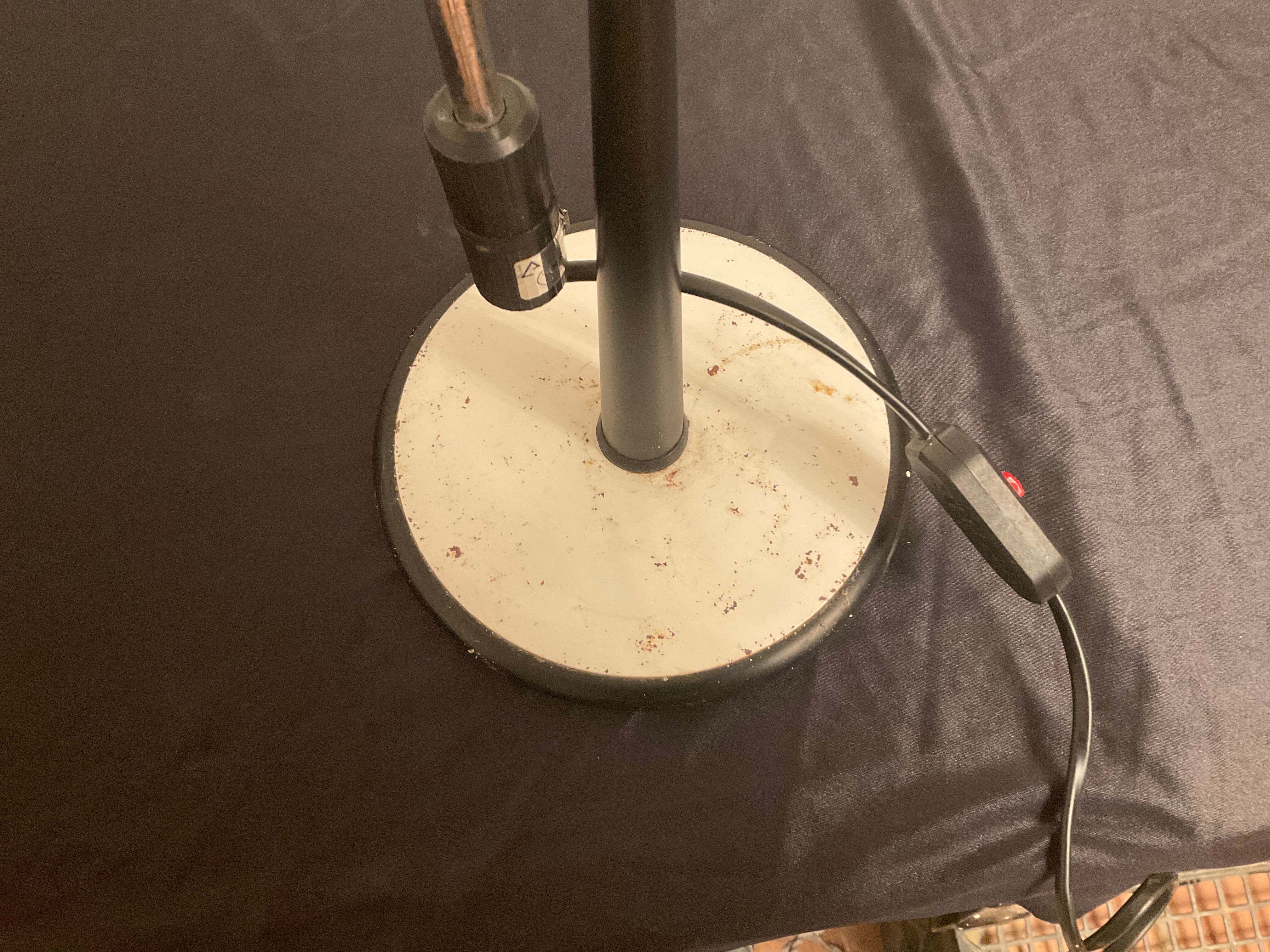 Aluminor design rocking desk lamp