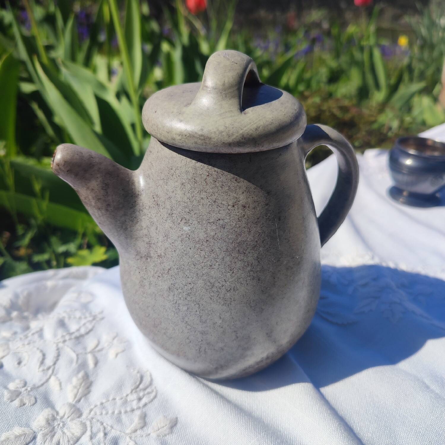 Max Idlas coffee maker, smooth green stoneware