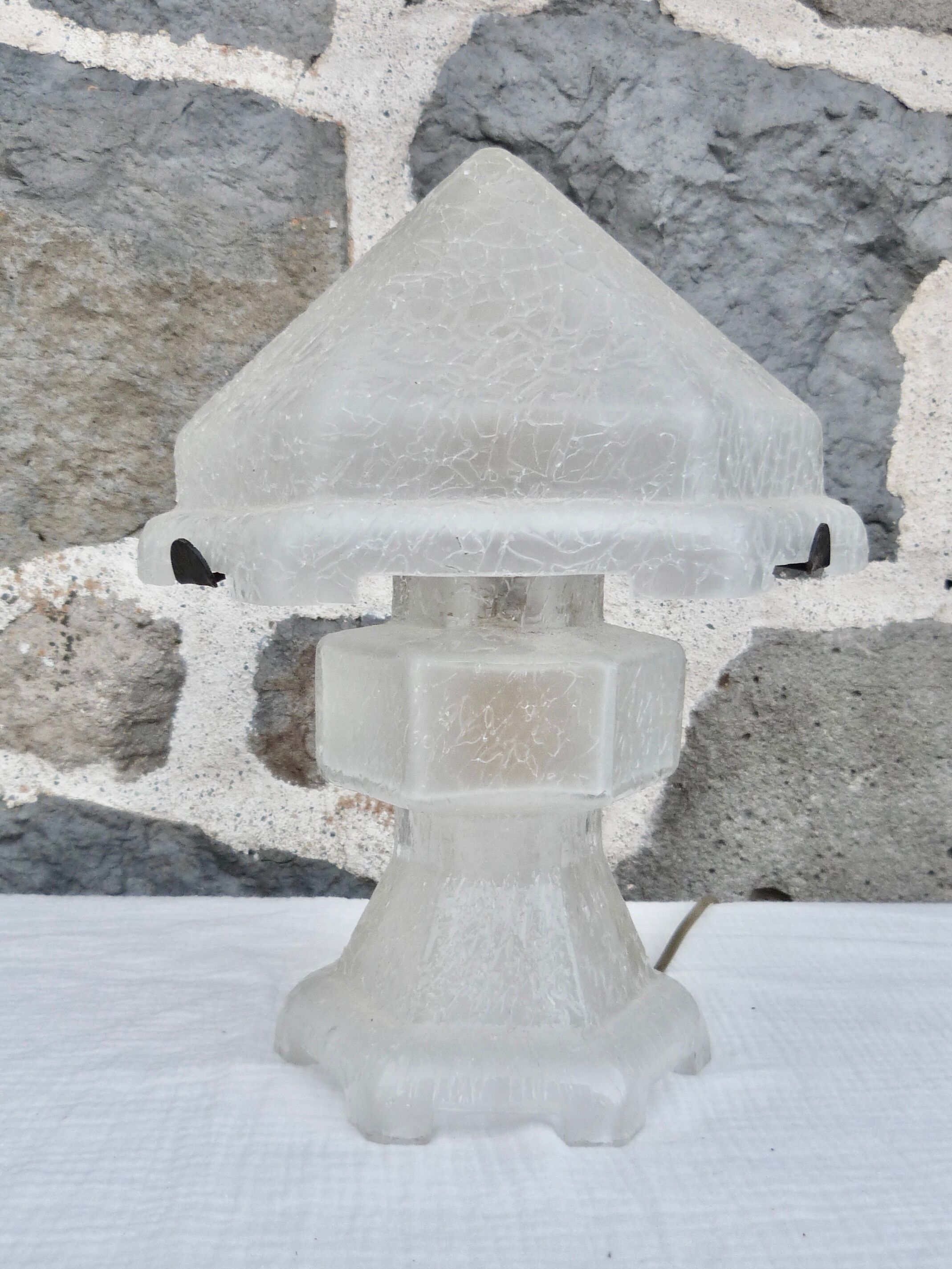 Frosted glass lamp