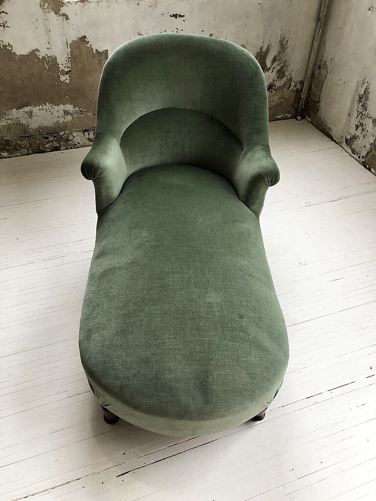 Meridian Napoleon III green velvet