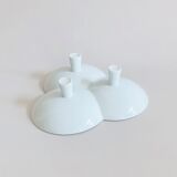 Tray on porcelain stand