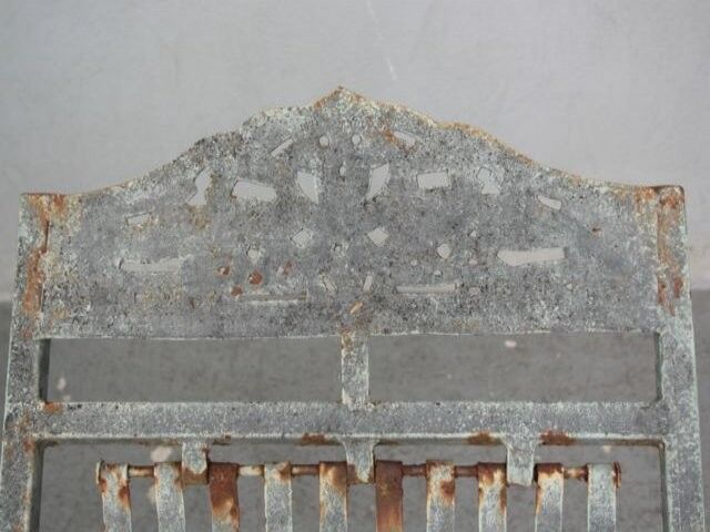 Chairs long time 1900 outside metal