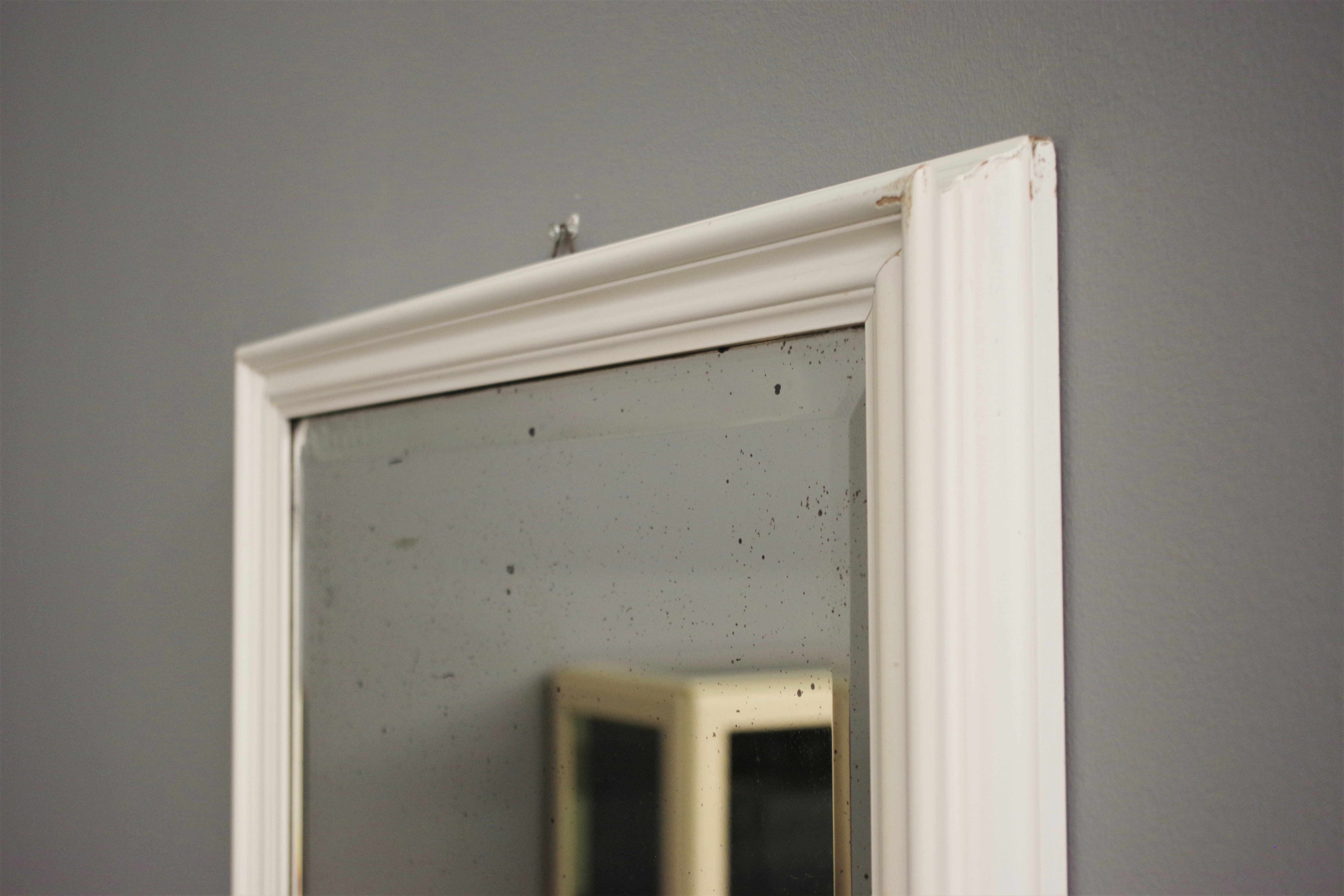 Mirror frame in white painted wood, Giuseppe Restelli Cristani, 1970s, , 119x60 cm