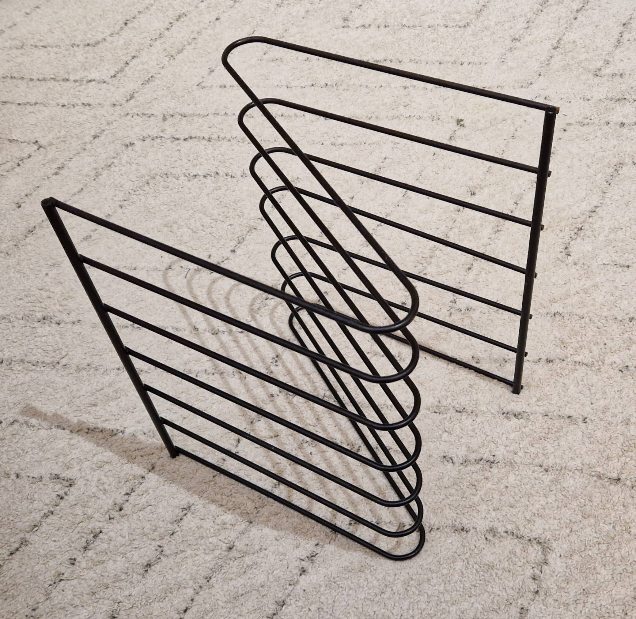 1970s magazine rack / record rack by François Arnal for Atelier A