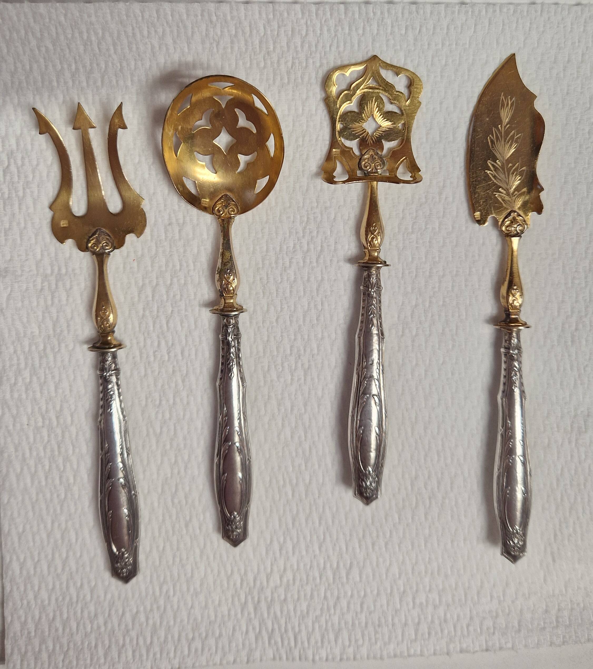 Covered with sweet treats, 4 pieces, silver-plated and vermeil.