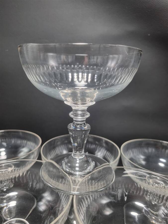 Set of 6 champagne glasses