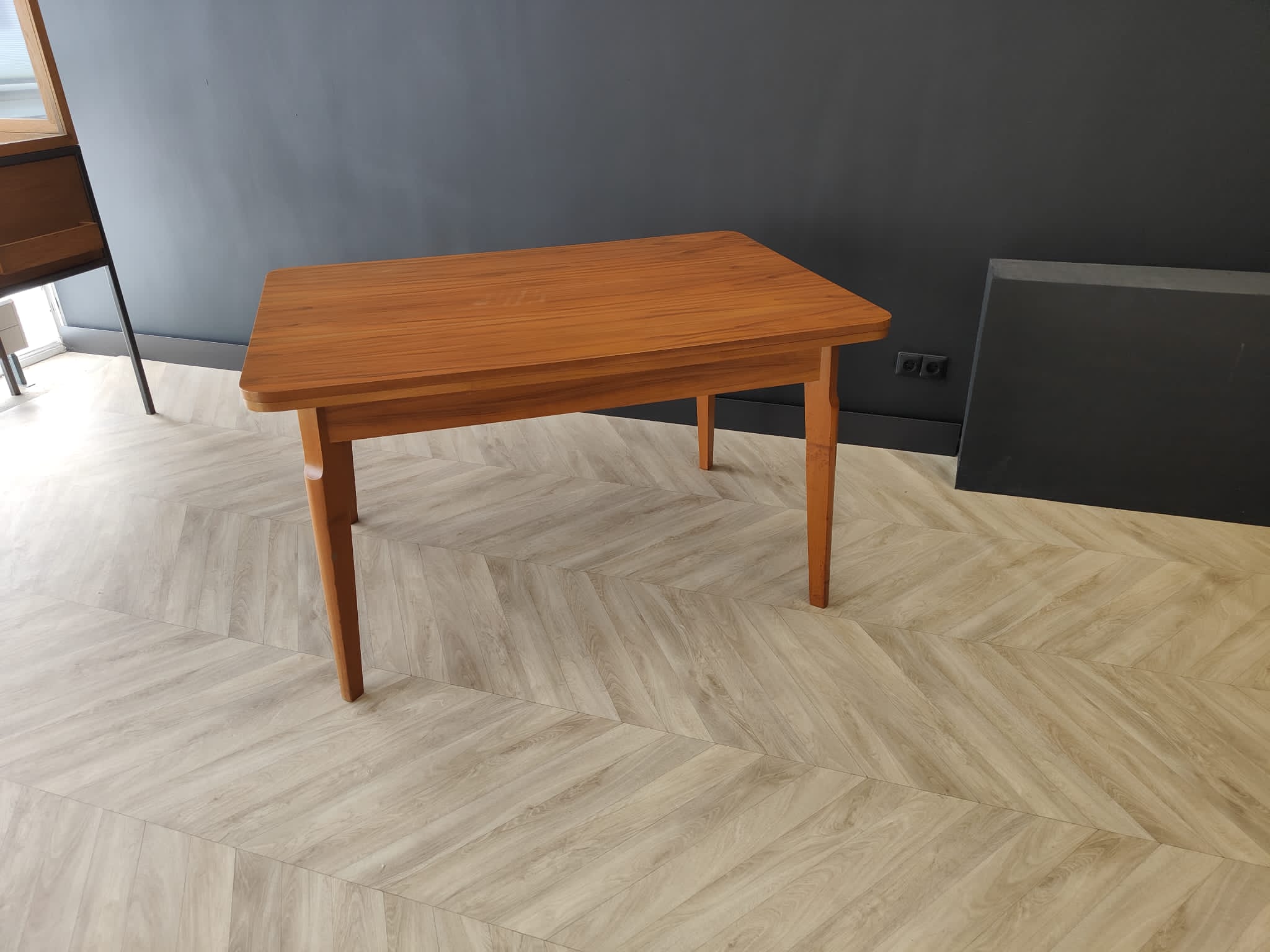 Mid century dining table vintage - extendable