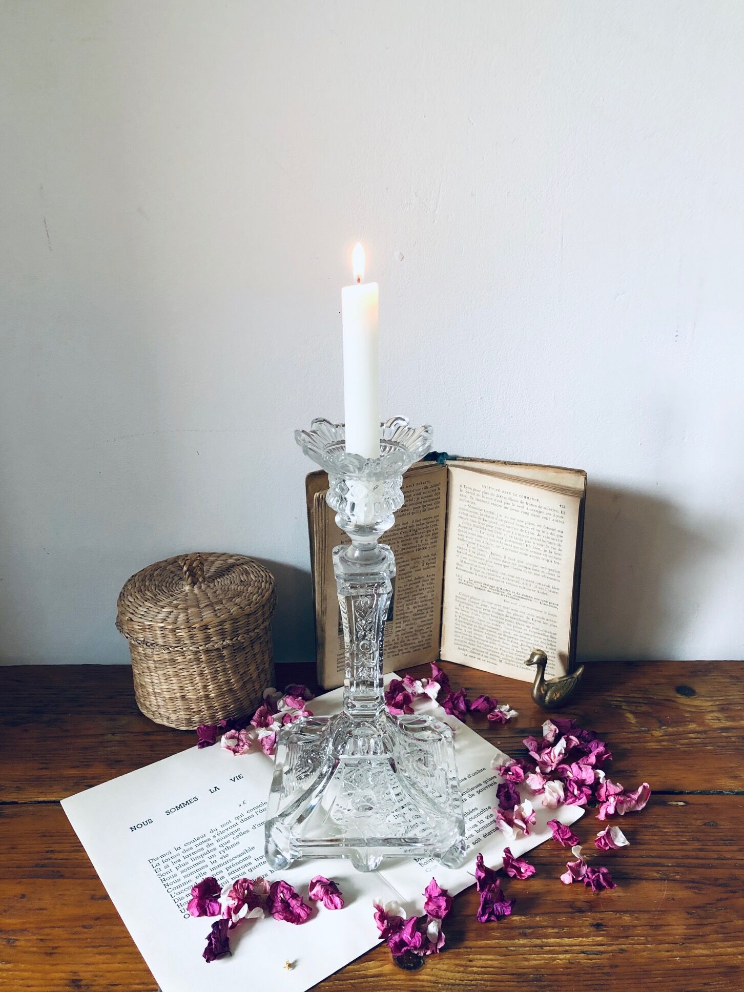 glass candlestick "The lion and the rose"