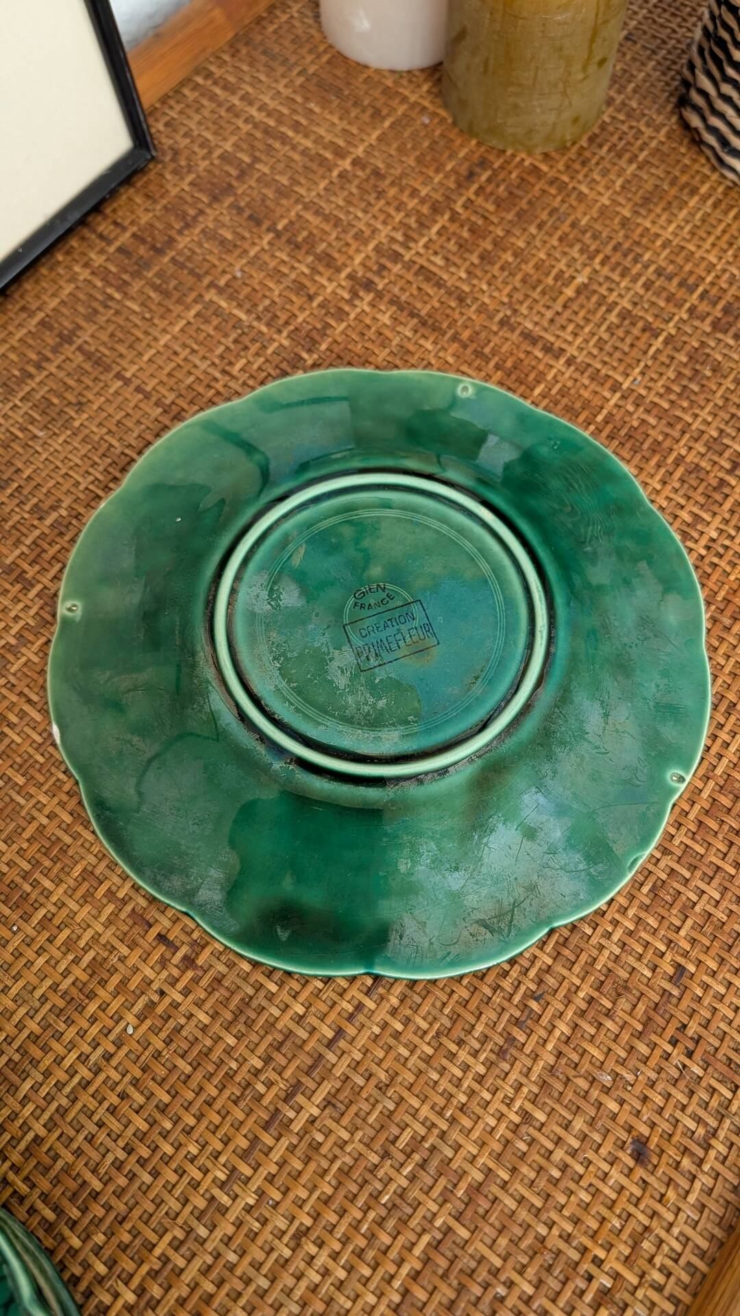 Set of 4 dessert plates in earthenware with vine leaves Gien