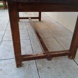 Farm table