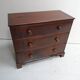 Commode en acajou antique