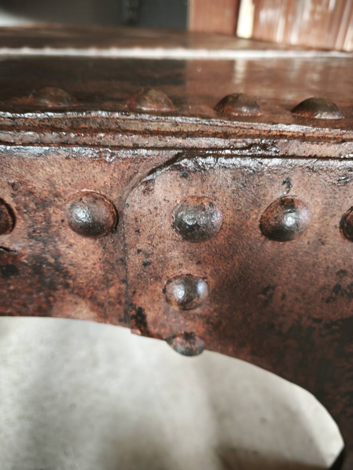 Riveted industrial table