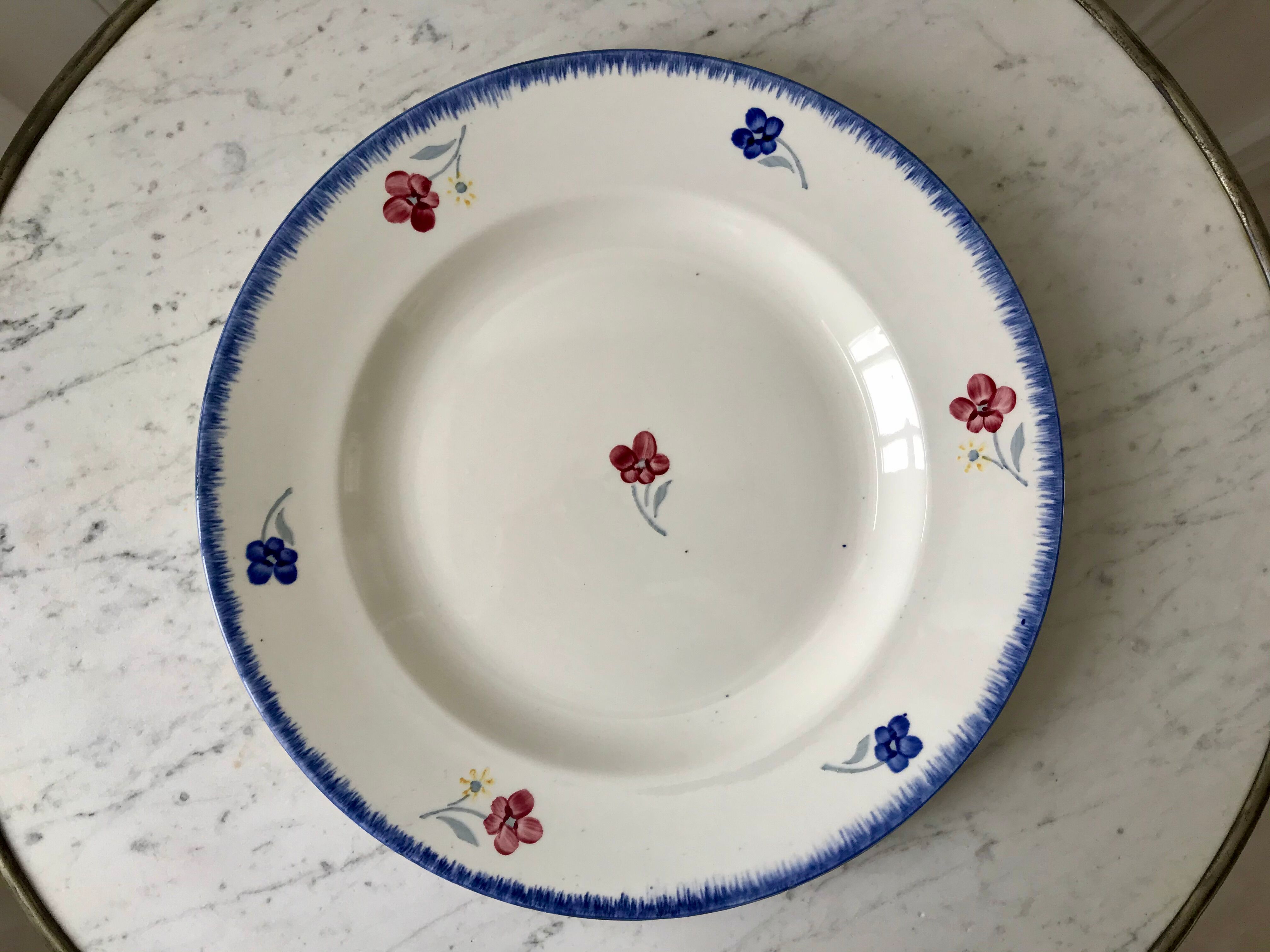 Round dish digoin sarreguemines model mary-lou 30s