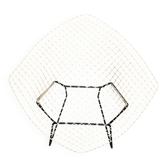 Diamond chair designed by Harry Bertoia for Knoll