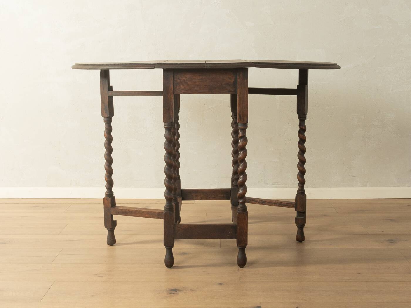 Table à rabats des années 1920