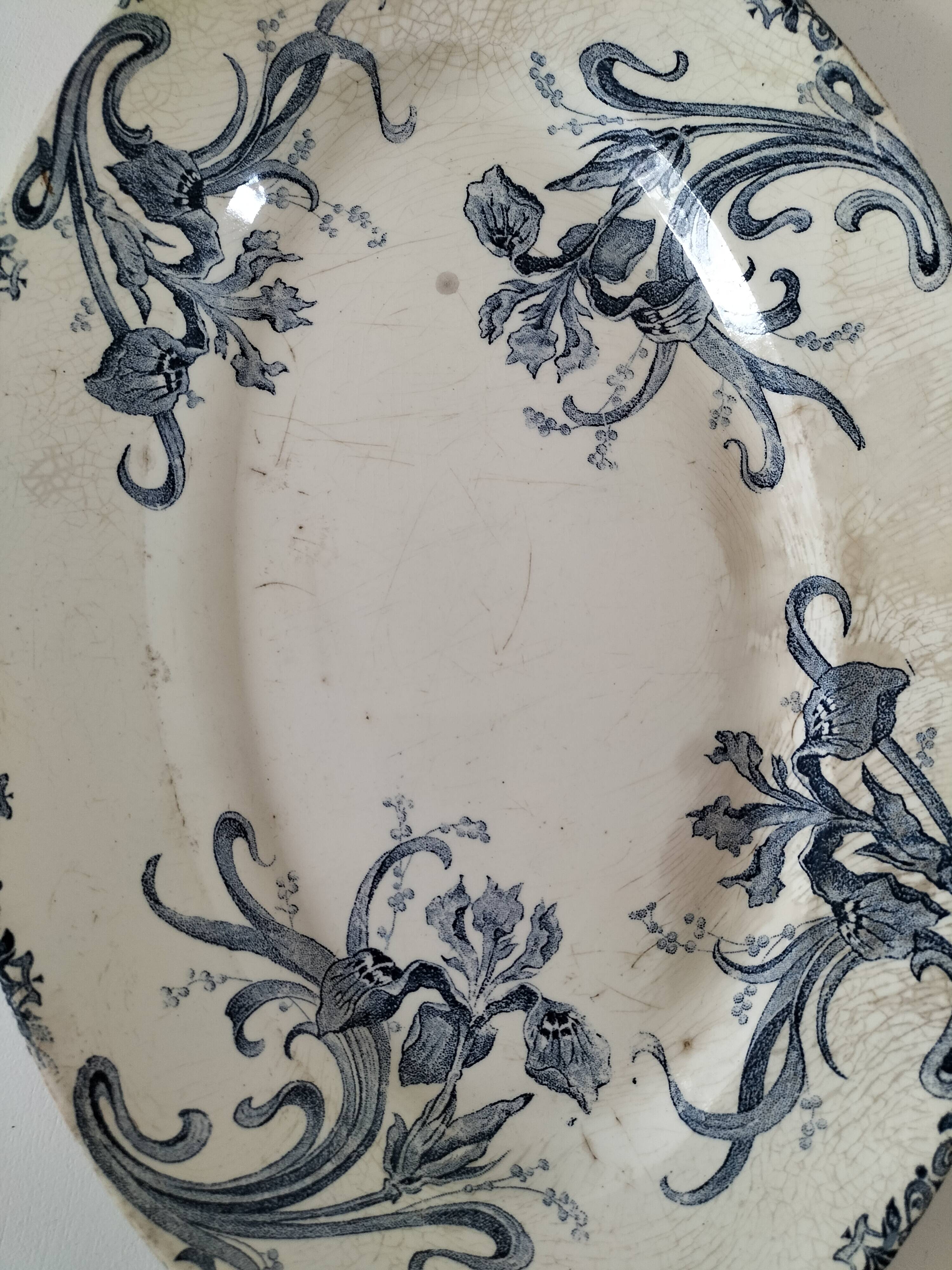 Antique oval earthenware dish – “Iris” model Clairefontaine