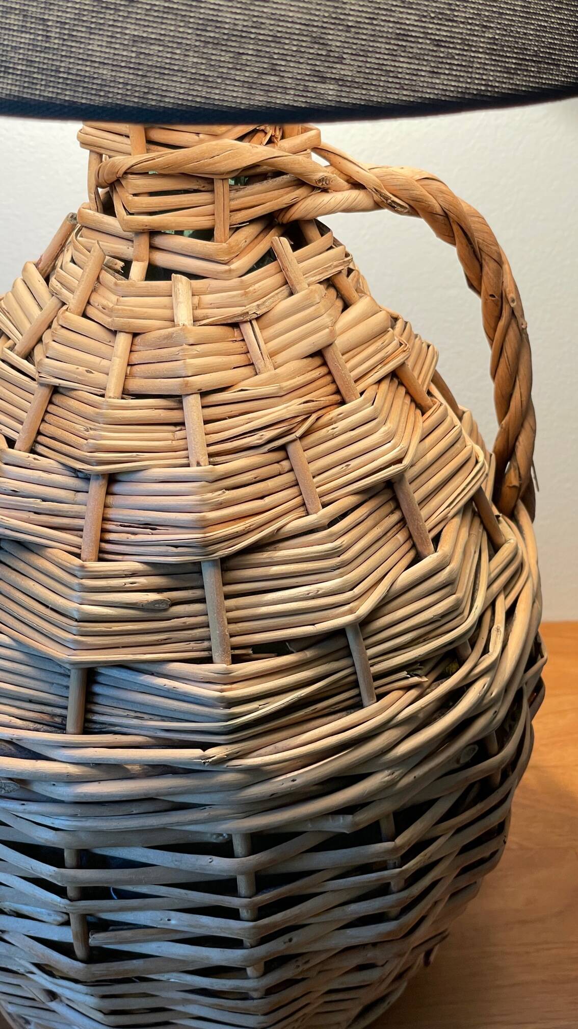 Vintage rattan Dame Jeanne lamp