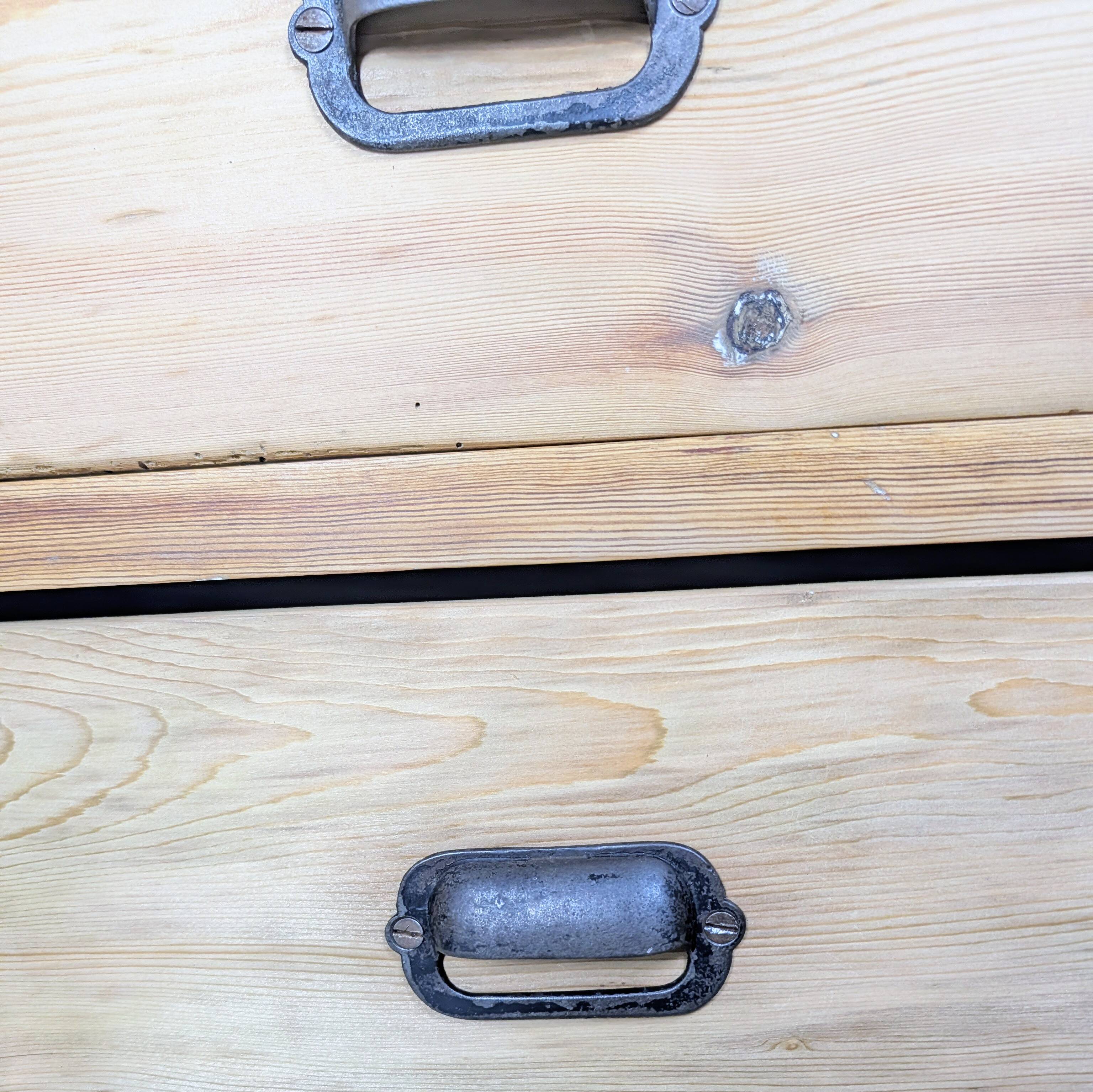 Small workshop cabinet with 3 pine drawers.