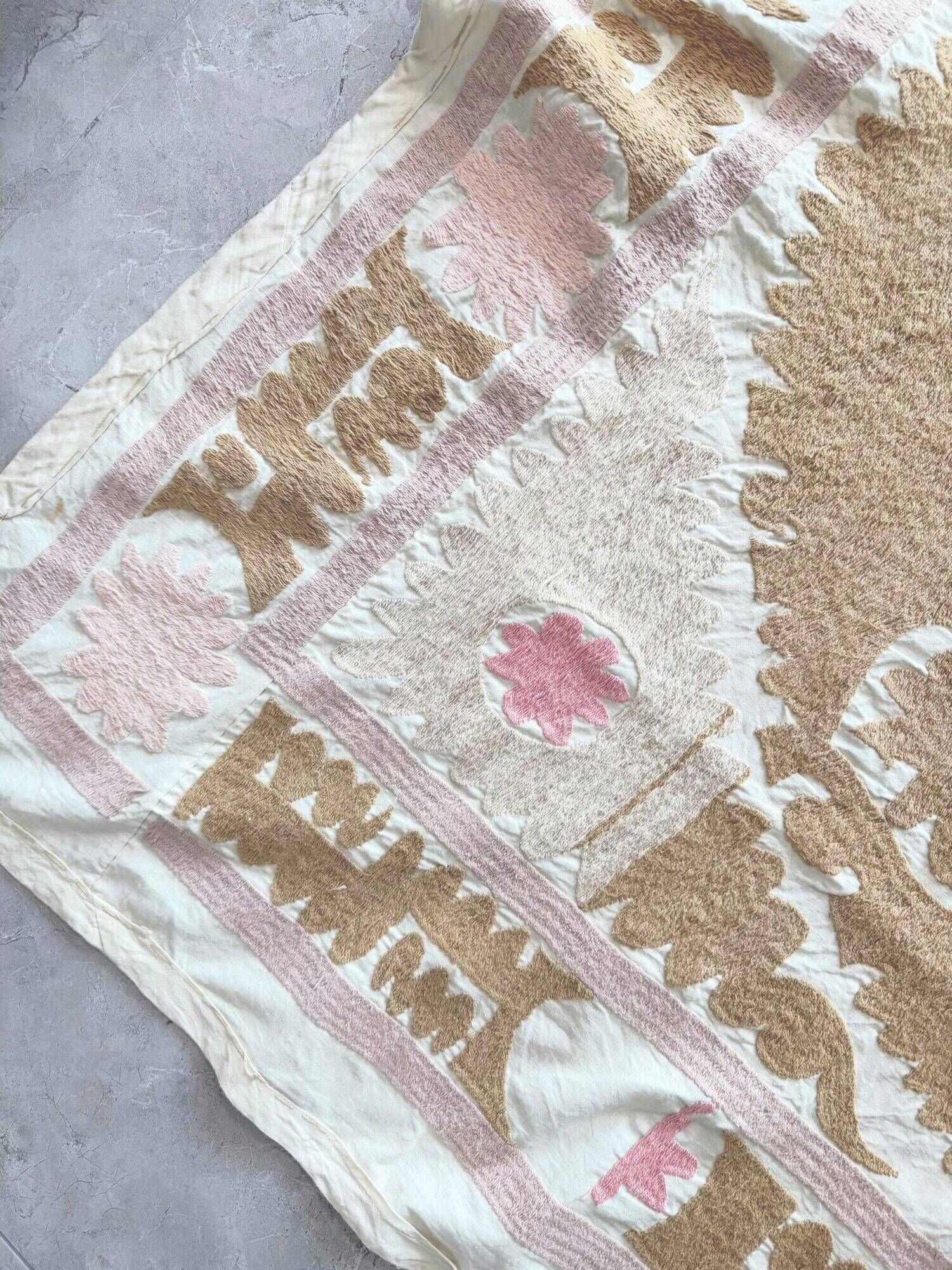 Vintage hand-embroidered tablecloth 136x143 cm