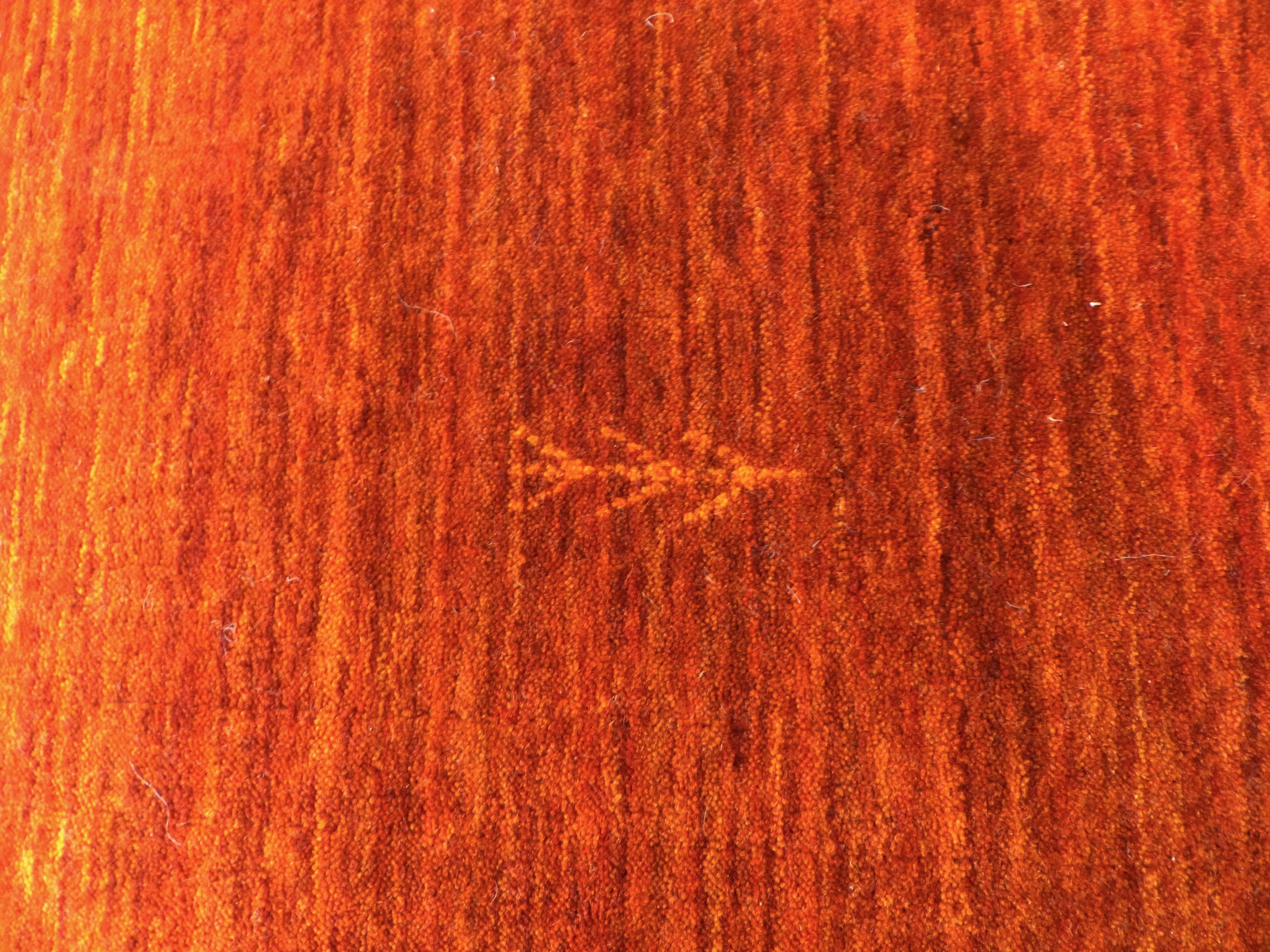 Carpet tied orange 200 x 300 cm