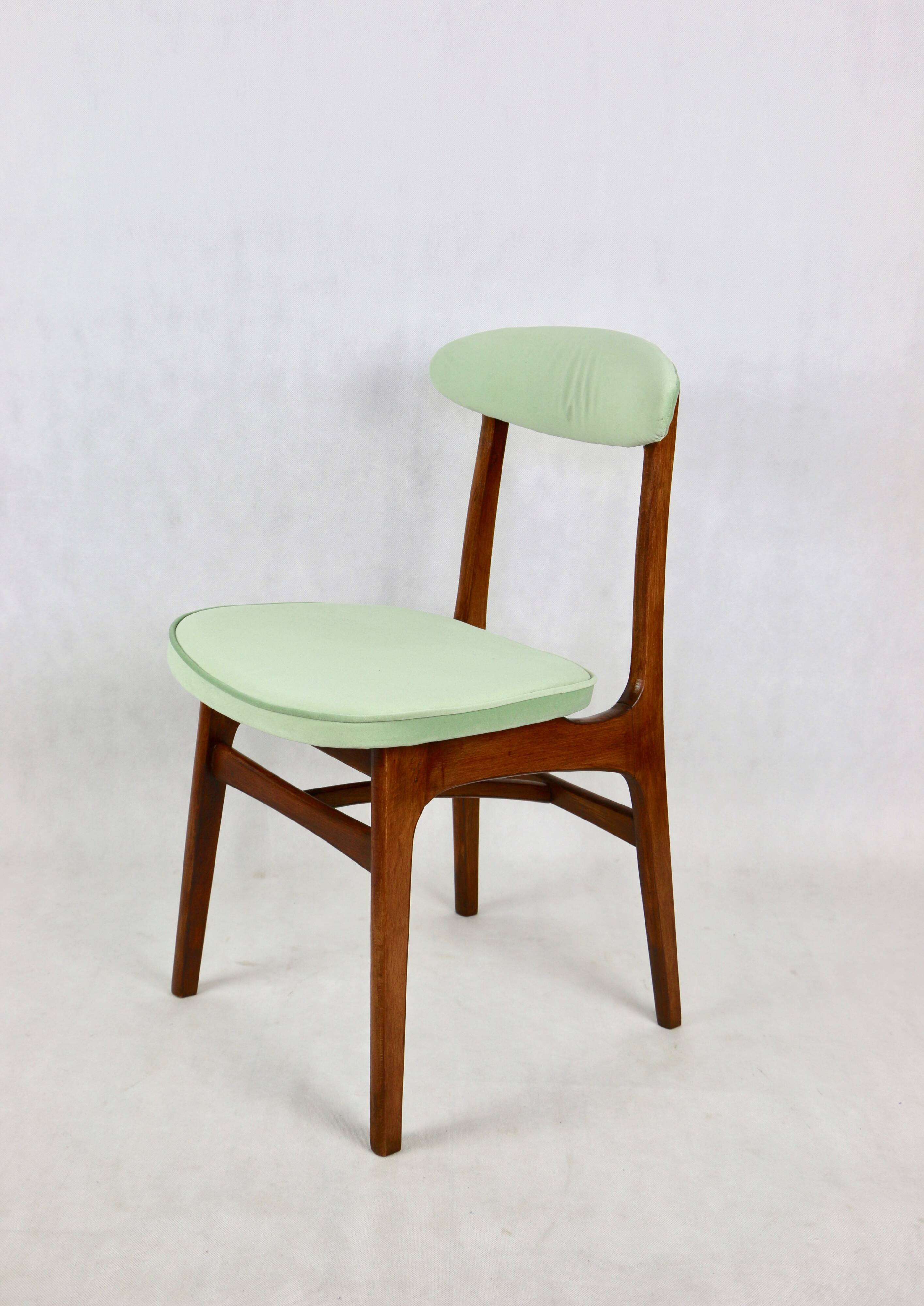 Chaises de salle à manger vert clair de Rajmund Halas, années 1970, ensemble de 2