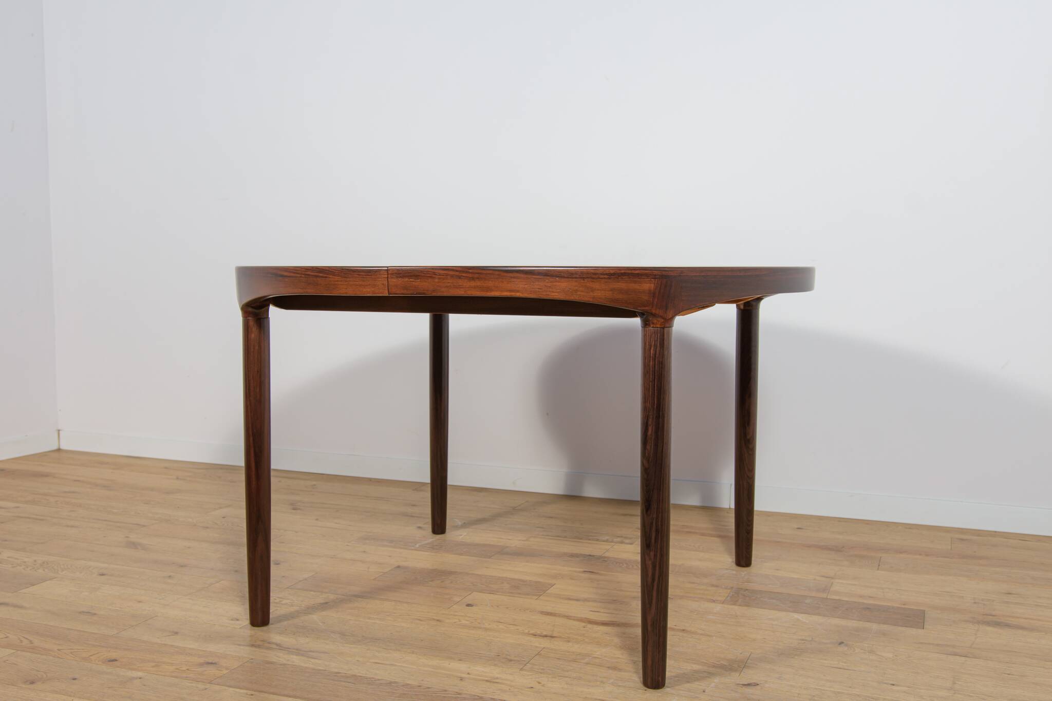 Mid-Century Extendable  Rosewood Dining Table by Harry Østergaard for Rande