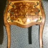 Curved commodus, tomb, Louis XV style, in marquetry, 3 drawers