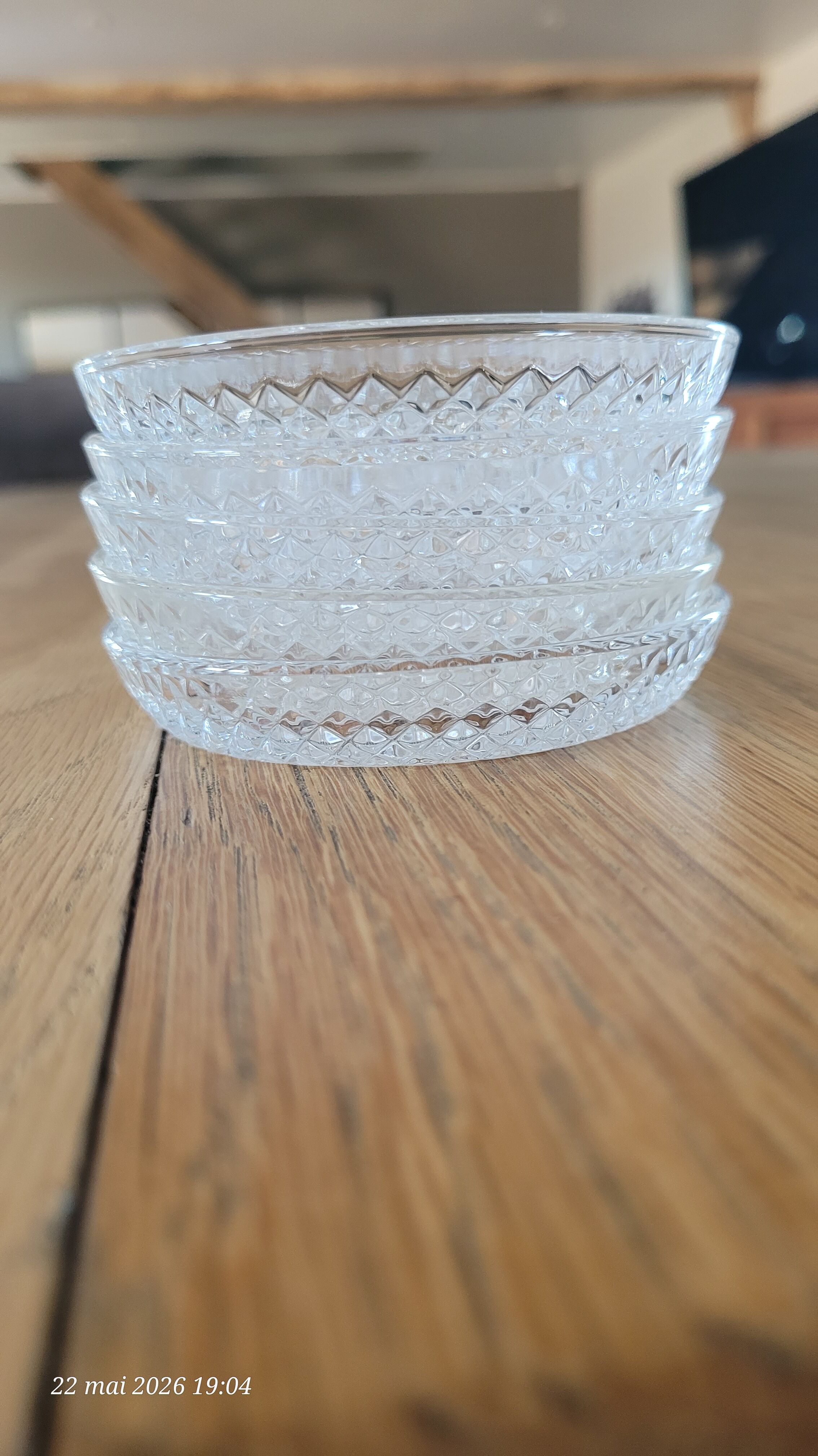5 transparent glass coasters