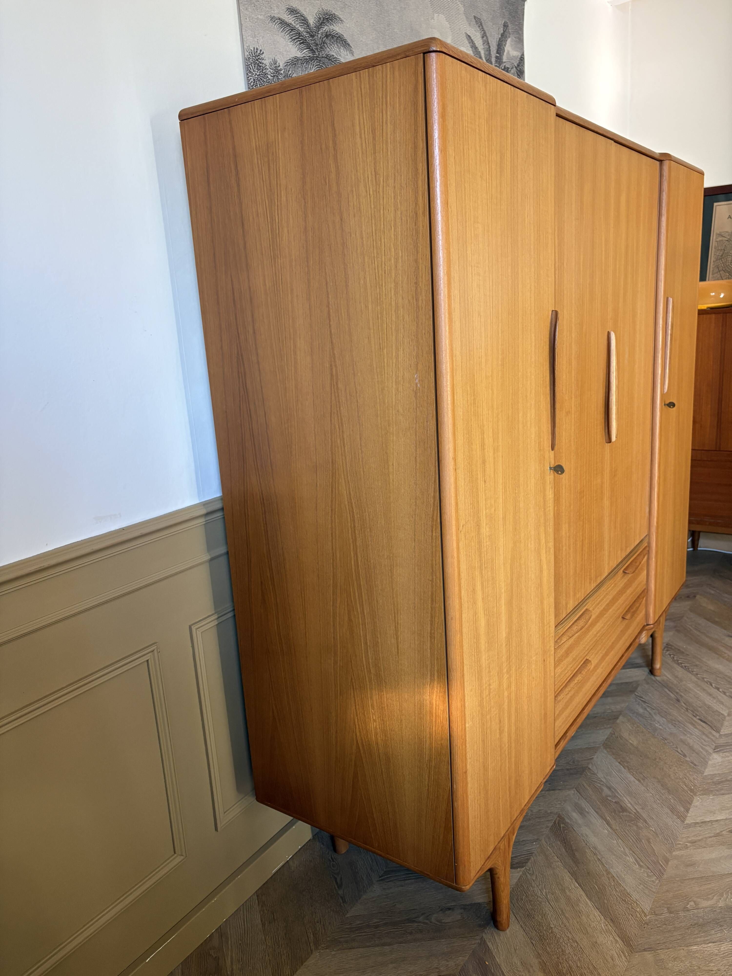 Armoire scandinave vintage teck