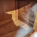 Compass feet sideboard