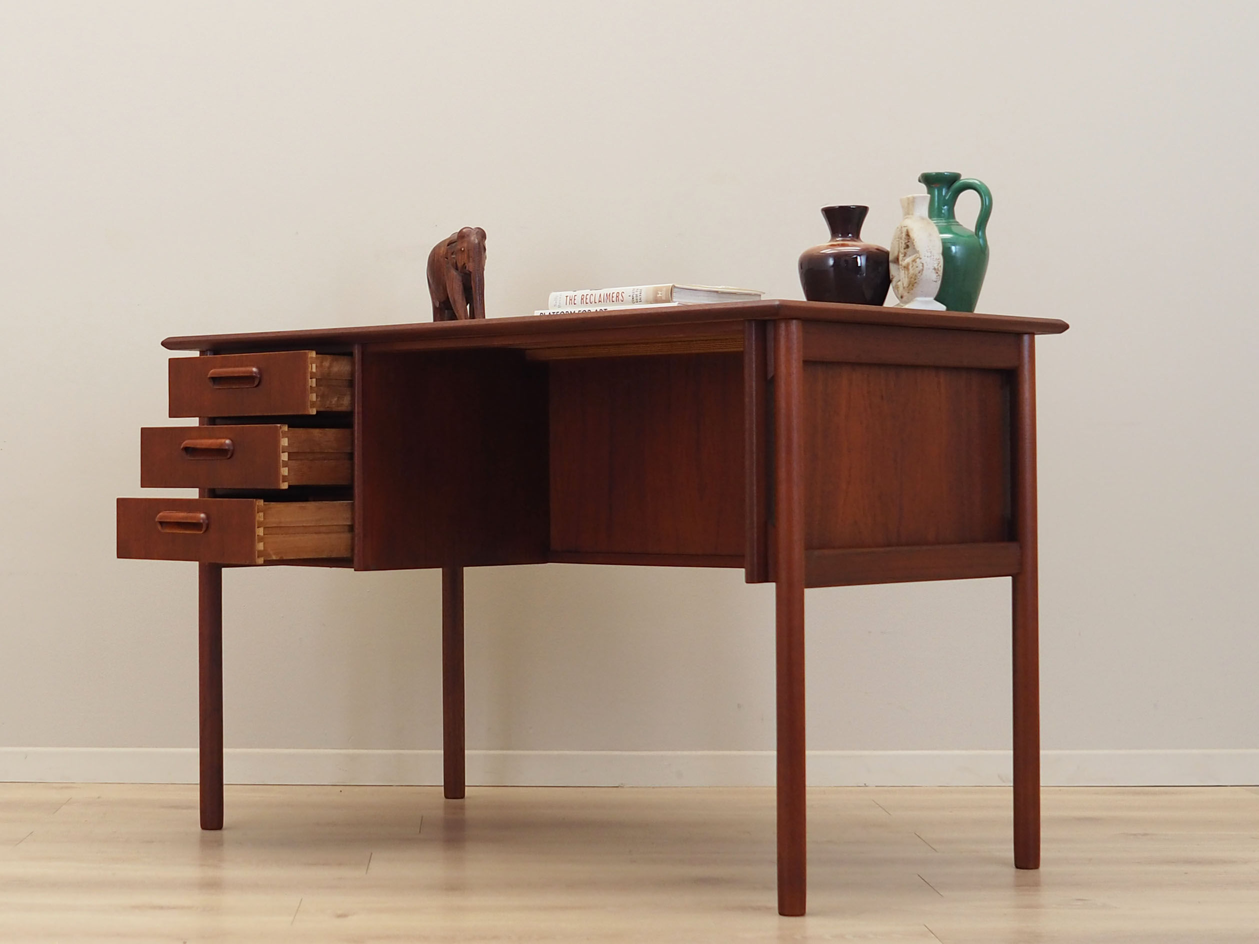 Teak desk, Danish design, 1970s, production: Denmark