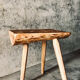 Table tripode bois design Brutaliste